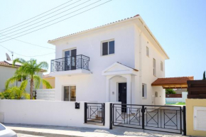 3 Bedroom Villa with Pool